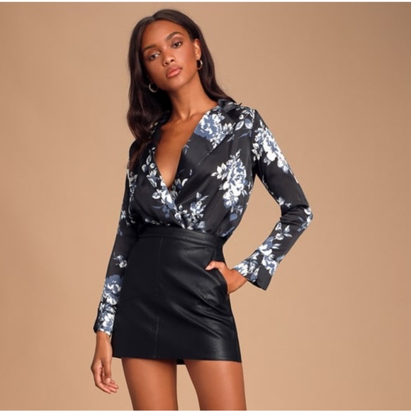 Lulu’s Black and Blue Floral Bodysuit, Size S - Picture 1 of 6